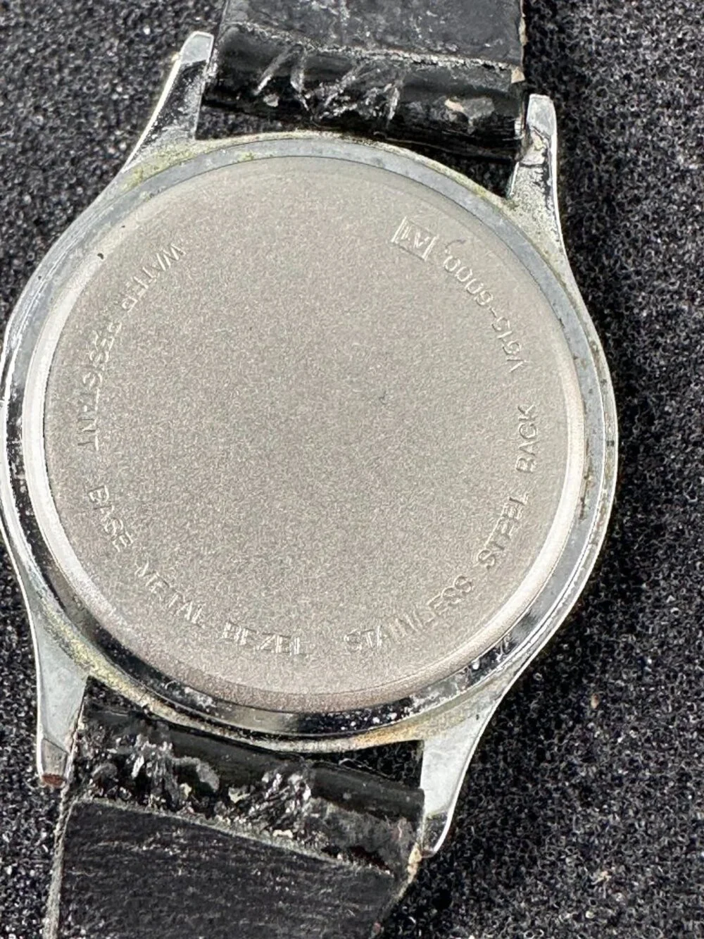 Lorus Mickey Mouse Watch Women Silver Tone Patent Leather Band New Battery